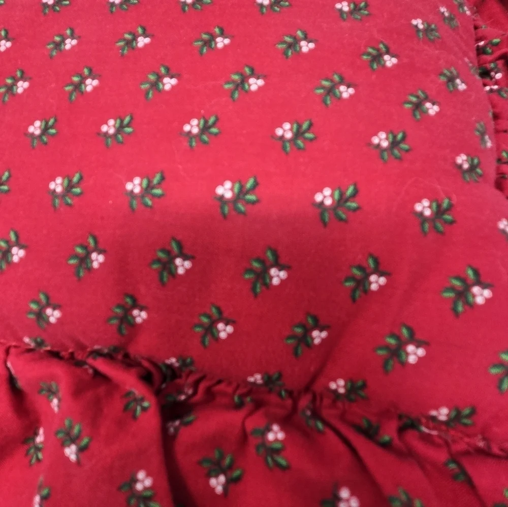 VINTAGE HANDMADE NEEDLE WORK EMROIDERY CHRISTMAS THROW PILLOW POINSETTIA RED